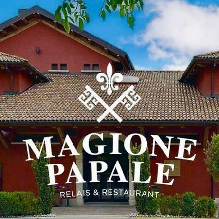 Hotel Magione Papale Relais LʼAquila Exterior foto